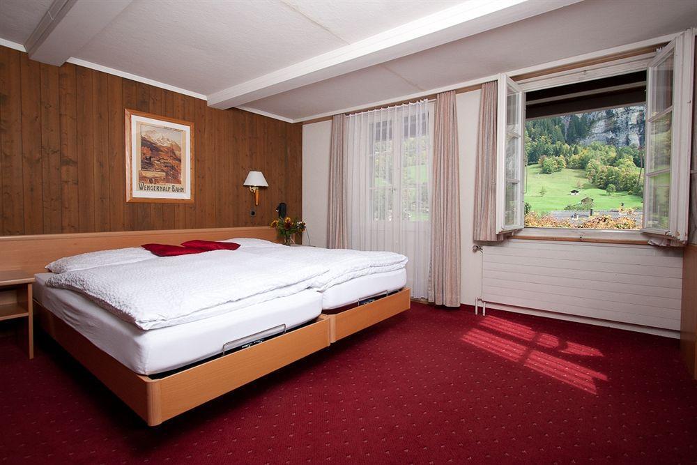 Hotel Oberland เลาเทอร์บรุนเนน ภายนอก รูปภาพ