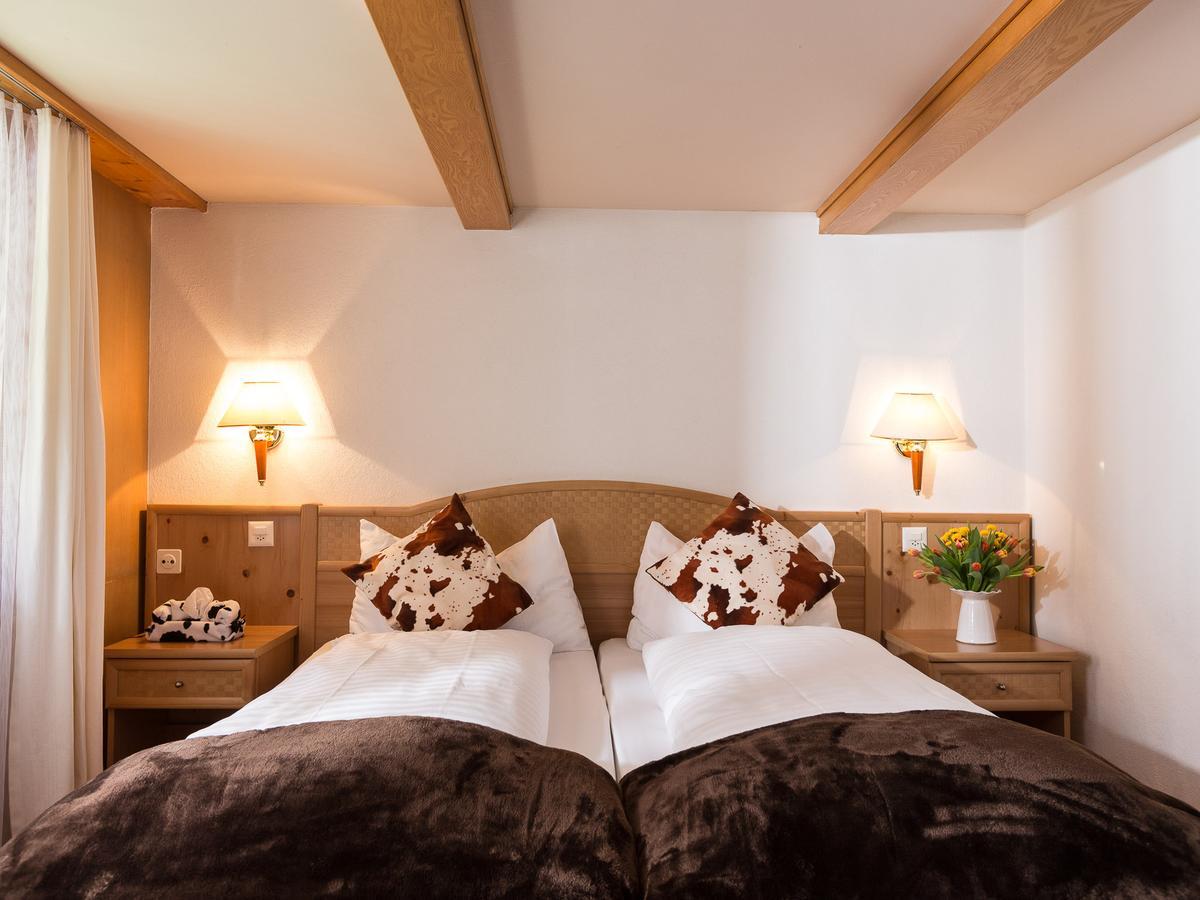 Hotel Oberland เลาเทอร์บรุนเนน ห้อง รูปภาพ