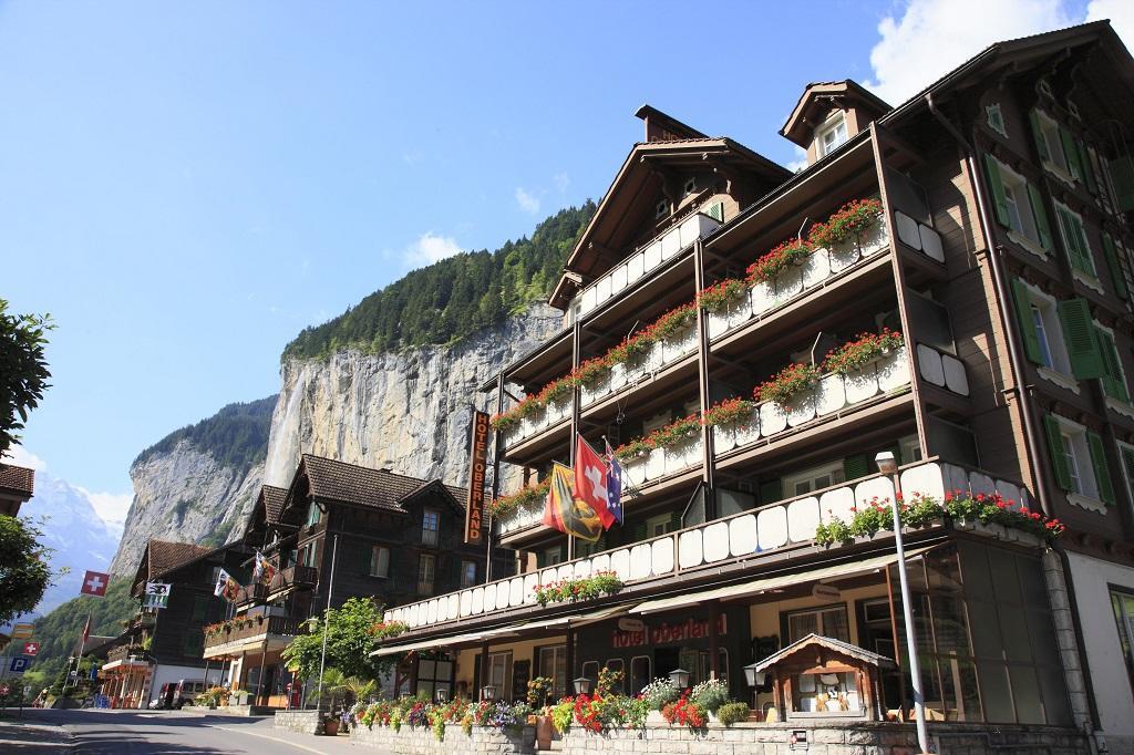 Hotel Oberland เลาเทอร์บรุนเนน ภายนอก รูปภาพ