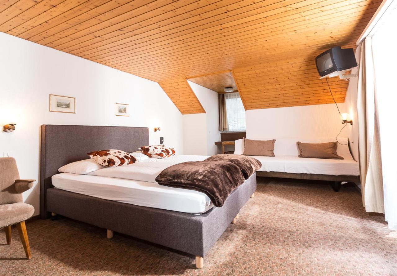 Hotel Oberland เลาเทอร์บรุนเนน ภายนอก รูปภาพ