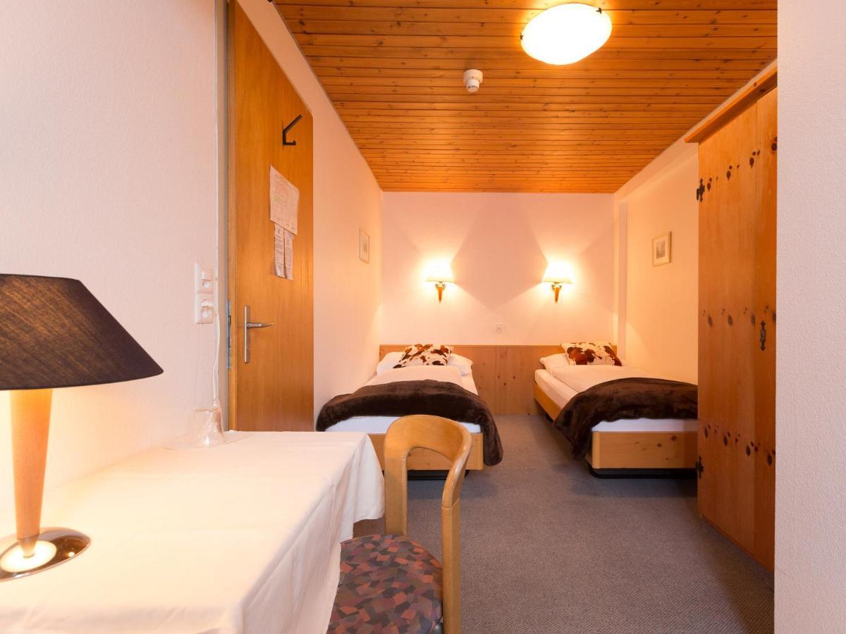 Hotel Oberland เลาเทอร์บรุนเนน ภายนอก รูปภาพ