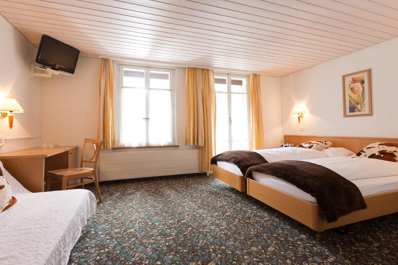 Hotel Oberland เลาเทอร์บรุนเนน ภายนอก รูปภาพ