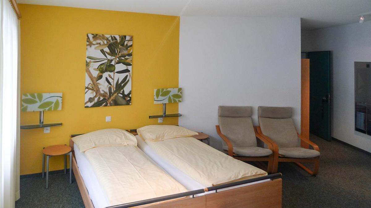 Hotel Oberland เลาเทอร์บรุนเนน ภายนอก รูปภาพ