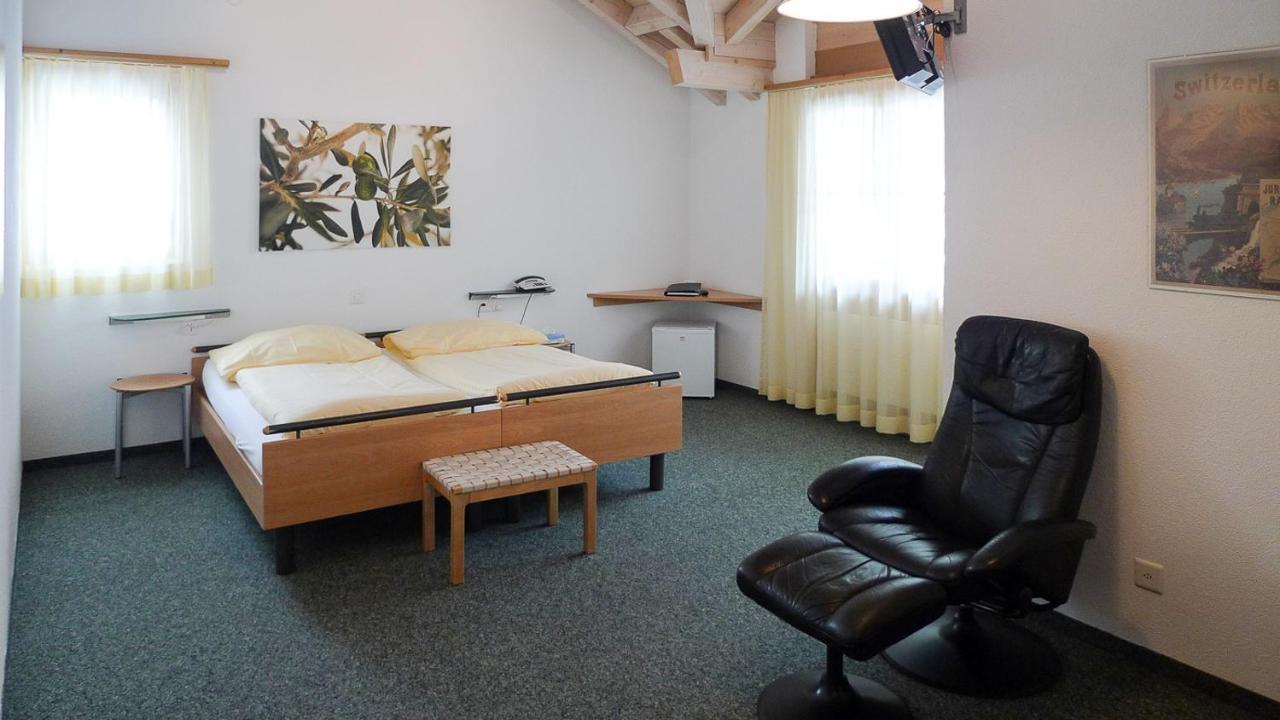 Hotel Oberland เลาเทอร์บรุนเนน ภายนอก รูปภาพ
